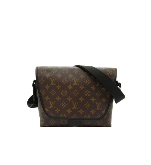 Louis Vuitton Magnetic Messenger