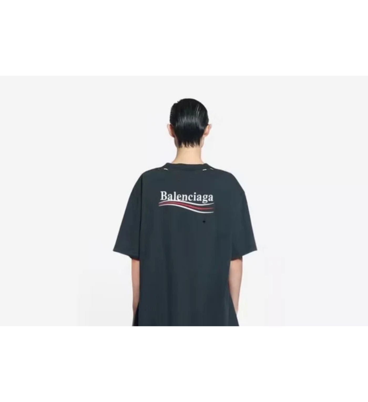 Balenciaga T-Shirt wear  logo