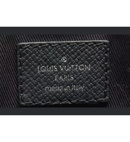 Louis Vuitton outdoor fanny pack 2019