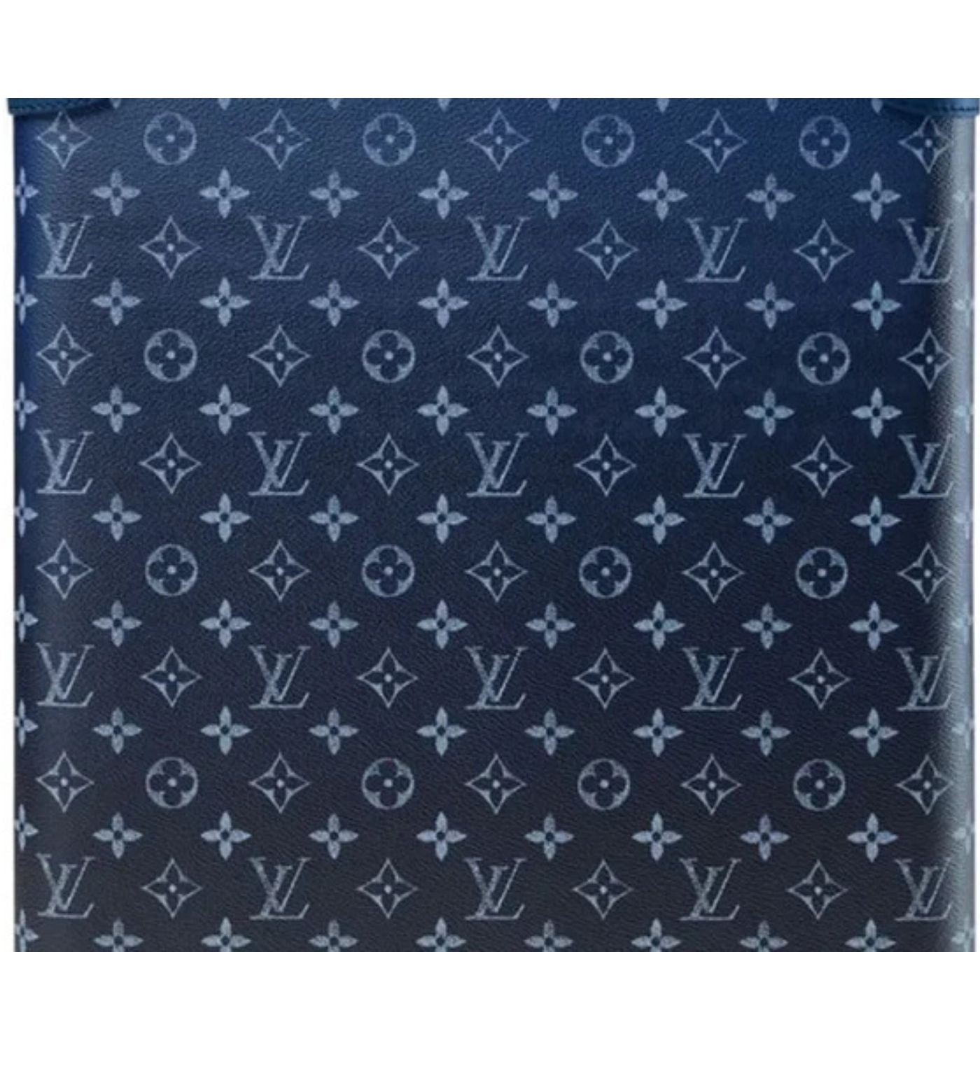 Louis Vuitton bag travel blue logo