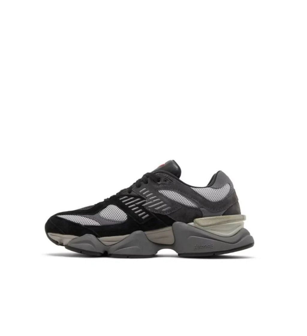 9060 'Black Castlerock'