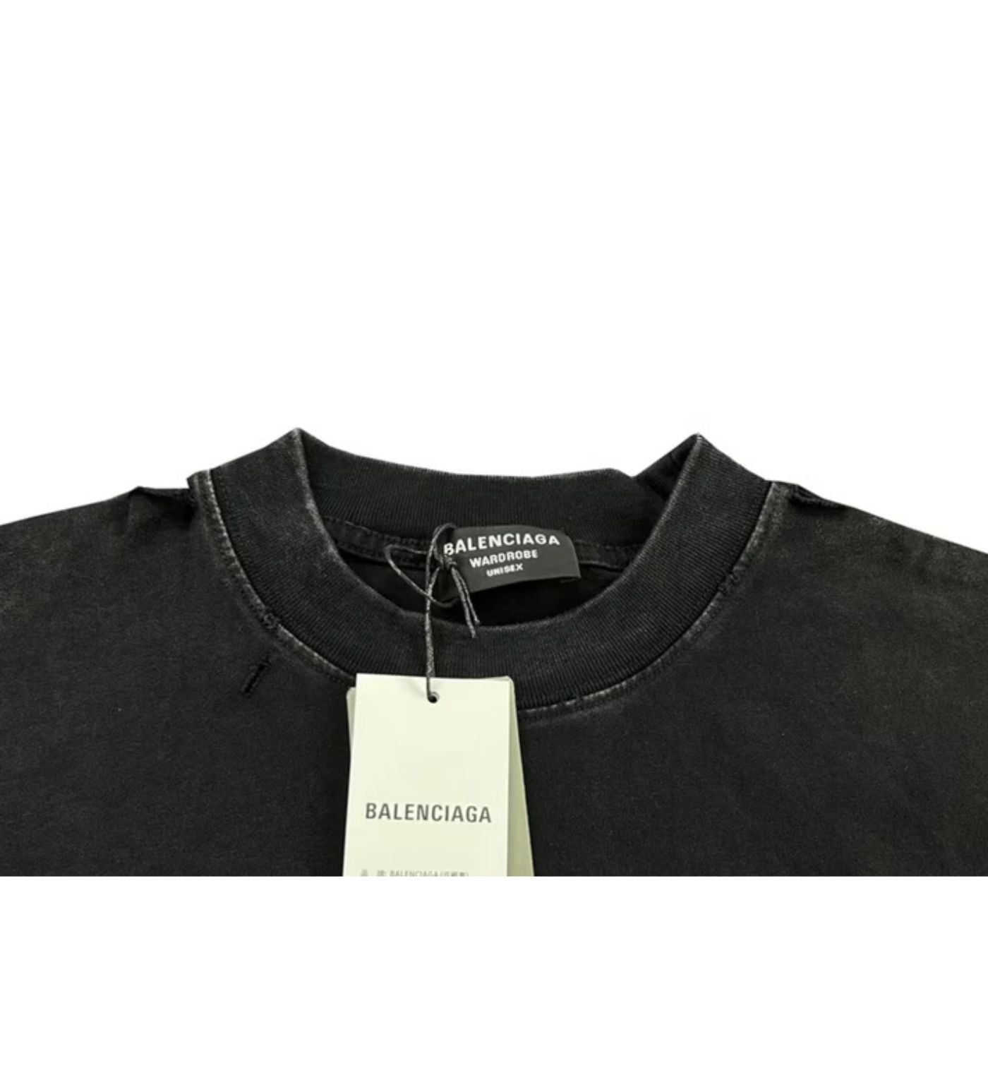 Balenciaga T-Shirt wear  logo