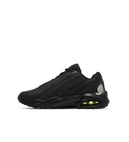 Nike Hot Step Air Terra Drake NOCTA Triple Black