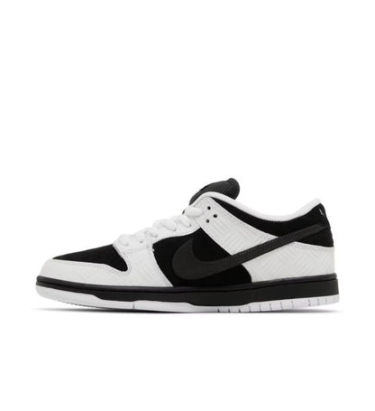 TIGHTBOOTH × Dunk Low SB