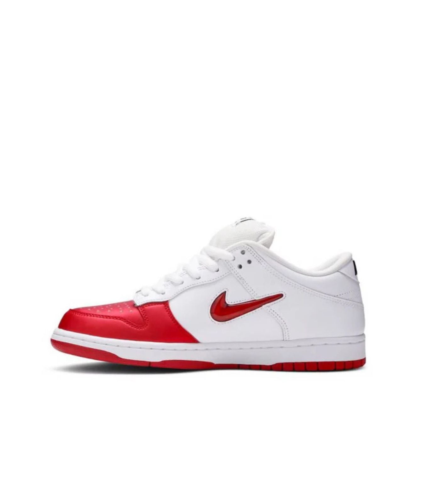 Supreme x Dunk SB Low 'Varsity Red'