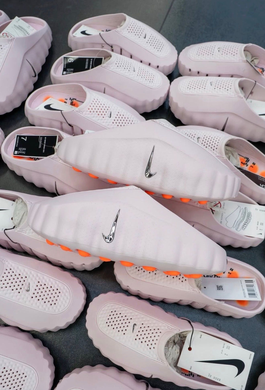 Wmns Nike Mind 001 'Pearl Pink'
